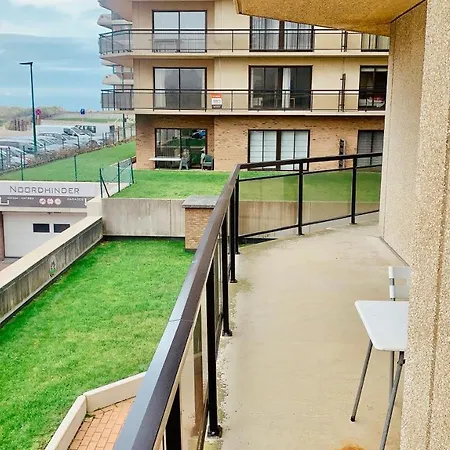 Ruim, Lichtrijk Met Groot Terras Uitstekend Gelegen In Apartment